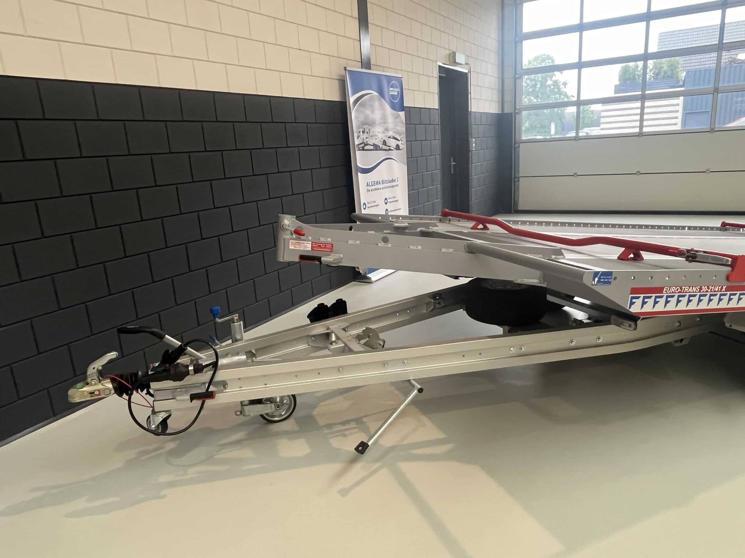 Kantelende laadvloer